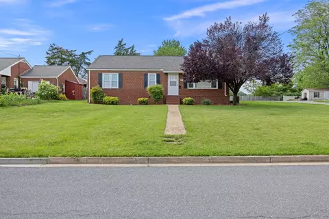 475 Hartman Dr, Harrisonburg, VA 22802