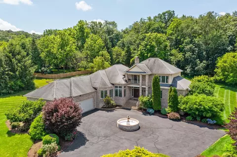 3417 Lake Pointe Dr, Harrisonburg, VA 22801