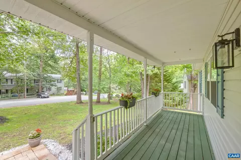 Exterior - 20 Colonial Rd, Palmyra, VA 22963 photo 4 of 13