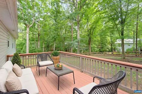Exterior - 20 Colonial Rd, Palmyra, VA 22963 photo 9 of 13