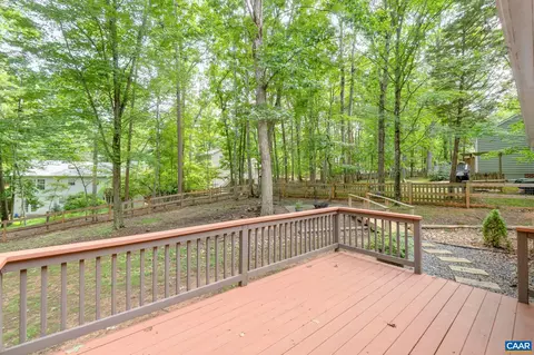 Exterior - 20 Colonial Rd, Palmyra, VA 22963 photo 11 of 13