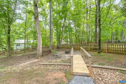 Exterior - 20 Colonial Rd, Palmyra, VA 22963 photo 8 of 13