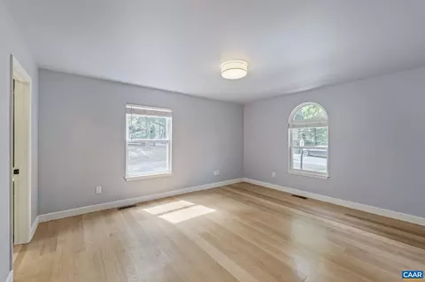 Bedroom - 20 Colonial Rd, Palmyra, VA 22963 photo 5 of 7