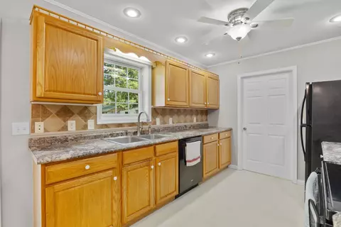 Kitchen - Undisclosed, Broadway, VA 22815 photo 1 of 3