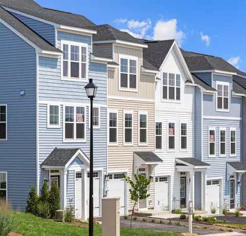 203 Scarlet Maple Ln #121, Bridgewater, VA 22812