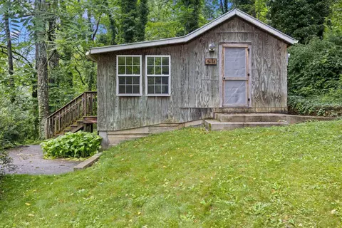 8196 Bow Bender Ln, Singers Glen, VA 22850