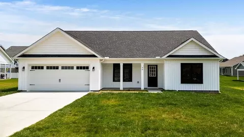 30 Alma Ann Ln, Waynesboro, VA 22980