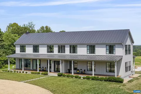310 Goodloe Ln, Afton, VA 22920