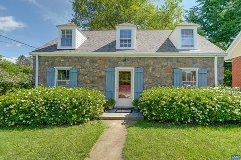 201 Parkway St, Charlottesville, VA 22902