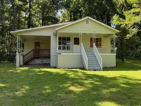 1921 S Lakeshore Dr S, Louisa, VA 23093