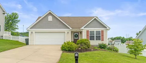 21 Upland Ct, Stuarts Draft, VA 24477