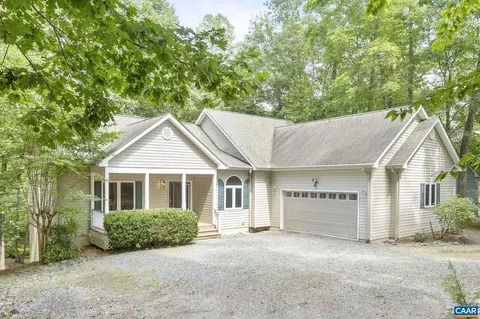 6 Putt Cir, Palmyra, VA 22963 photo 2