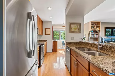 203 NW Second St NW #C, Charlottesville, VA 22902 photo 3