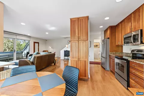 203 NW Second St NW #C, Charlottesville, VA 22902 photo 10