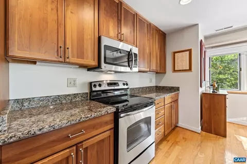 203 NW Second St NW #C, Charlottesville, VA 22902 photo 6
