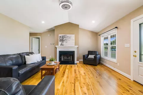 324 Wyndham Hill Dr, Fishersville, VA 22939