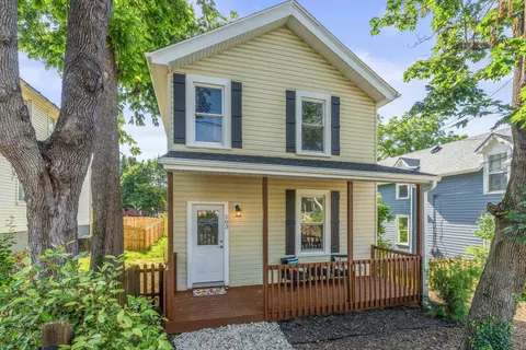 503 Winthrop St, Staunton, VA 24401