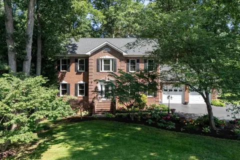1515 Cumberland Dr, Harrisonburg, VA 22801