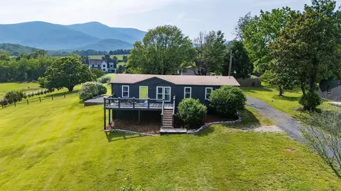 7825 Rockfish Valley Hwy, Afton, VA 22920