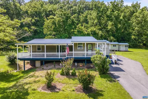 185 Estaline Valley Rd, Augusta Springs, VA 24411