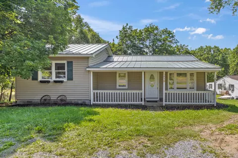 3416 E Point Rd E, Elkton, VA 22827