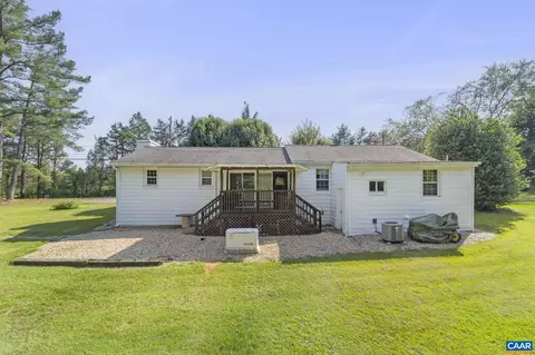 1562 Thomas Jefferson Pkwy, Charlottesville, VA 22901