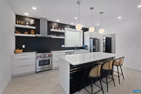 532 Bennett St, Charlottesville, VA 22901 photo 3