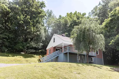 164 E 28th St E, Buena Vista, VA 24416