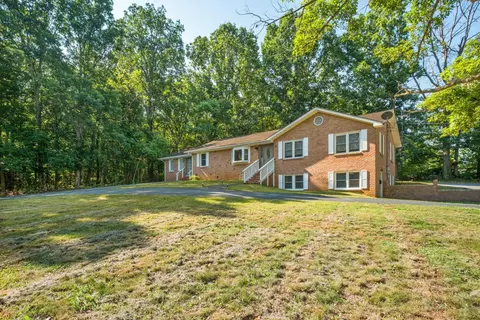 16998 E Summit Ave E, Elkton, VA 22827 photo 2