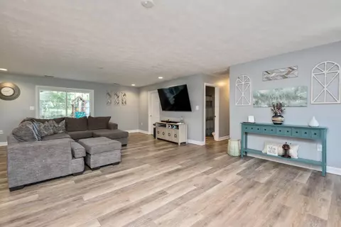 16998 E Summit Ave E, Elkton, VA 22827 photo 4