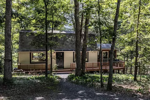 16184 Moonrise Ln, Broadway, VA 22815