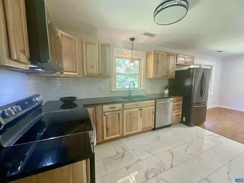 143 Lake Dr, Amherst, VA 24521 photo 9