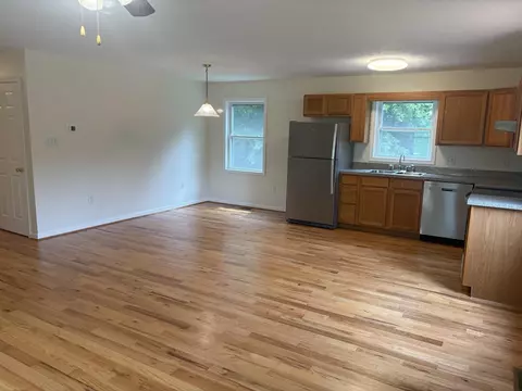 Living - 296 Bryce Blvd, Mount Jackson, VA 22842 photo 3 of 6