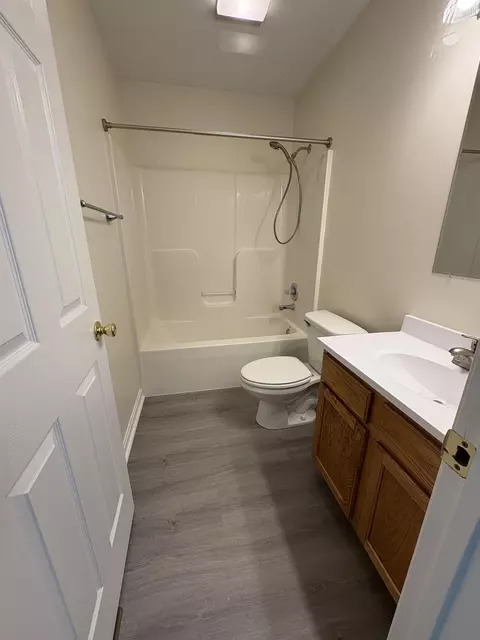 Bath - 296 Bryce Blvd, Mount Jackson, VA 22842 photo 2 of 2