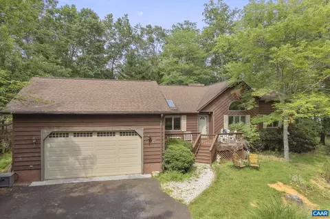 12 Woodlawn Dr, Palmyra, VA 22963