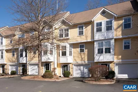 106 Melbourne Park #E, Charlottesville, VA 22901