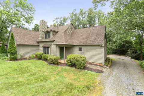 1043 Amber Ridge Rd, Charlottesville, VA 22901