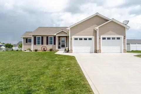 375 Mesa Ct, Broadway, VA 22815