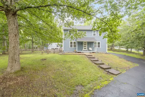 26 Woodlawn Dr, Palmyra, VA 22963