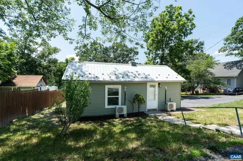 1805 Shenandoah Ave, Waynesboro, VA 22980