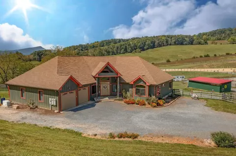 Exterior - 747 New Providence Rd, Raphine, VA 24472 photo 3 of 6