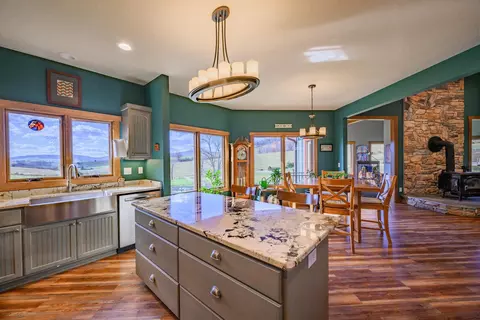 Kitchen - 747 New Providence Rd, Raphine, VA 24472 photo 2 of 3