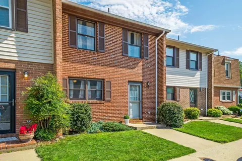 700 Rife Rd #10B, Waynesboro, VA 22980