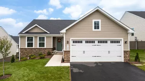 3725 Roxburgh St, Harrisonburg, VA 22801