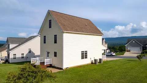 43 Upland Ct, Stuarts Draft, VA 24477 photo 8