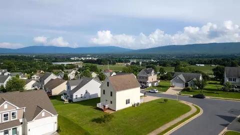 43 Upland Ct, Stuarts Draft, VA 24477 photo 6