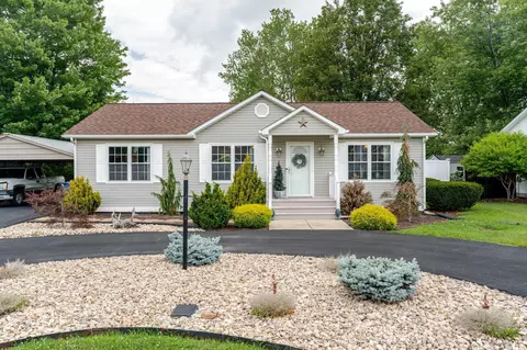 302 14th St, Grottoes, VA 24441