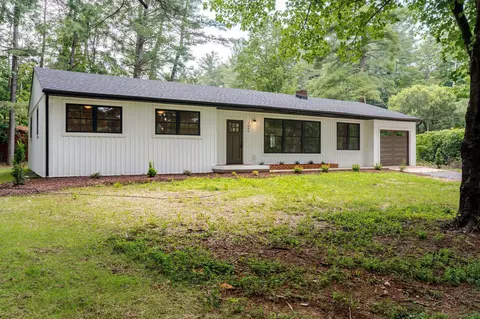 9048 Cinder Run Ln, Elkton, VA 22827