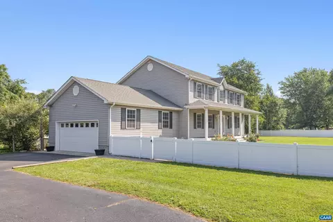 40 E Jack Jouett Rd E, Louisa, VA 23093