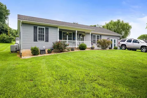 120 B Old Bridgewater Rd, Mount Crawford, VA 22841